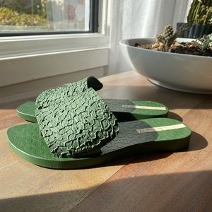 Ipanema Green Slides